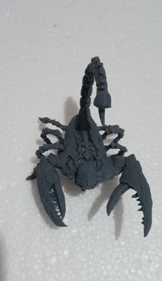 Escorpión gigante (miniatura)