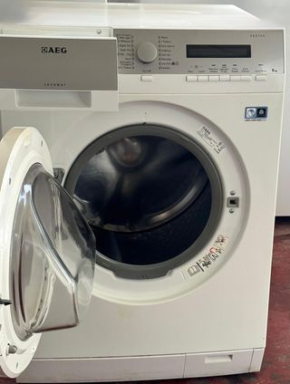 LAVADORA AEG DE 8 KILOS EN BLANCO