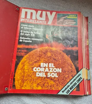 Dos tomos de la revista Muy Interesante