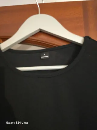 Vestido negro manga transparente