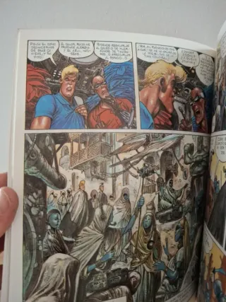 Burton and Cyb de Ortiz y Segura autores de Hombre