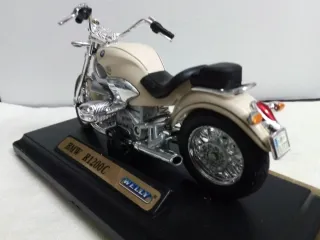 Welly BMW R1200 C Moto Scala 1:18