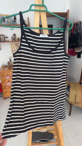 Camiseta de tirantes a rayas marineras