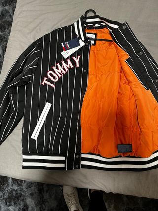 Chaqueta Tommy Jeans Rayas Negra Blanca Nueva