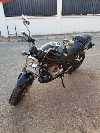 Daelim Roadwin 125 FI 2011 Negra