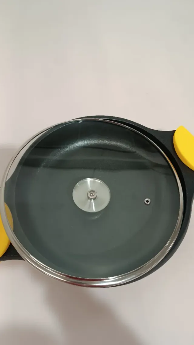 Cacerola Castey con Asas Amarillas W22Y5668