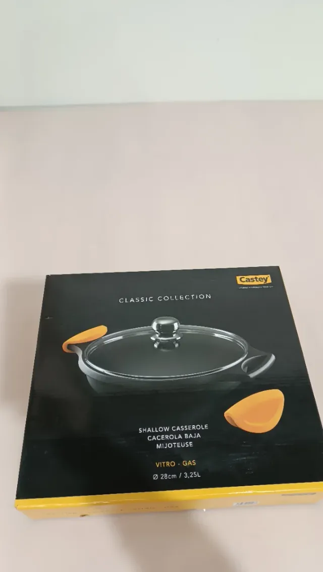 Cacerola Castey con Asas Amarillas W22Y5668