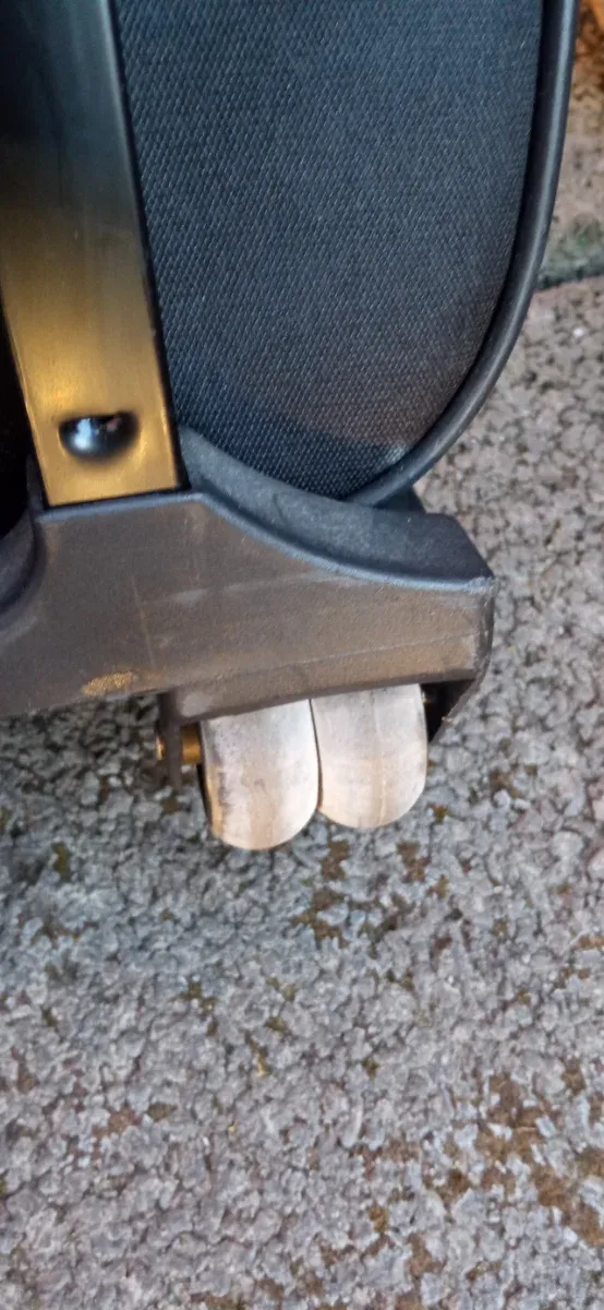 Maleta Cabina Tornado Negra Ruedas