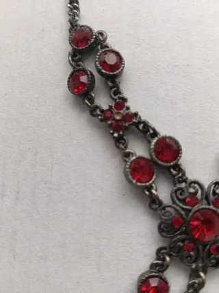 Gargantilla plata vieja piedras rojas