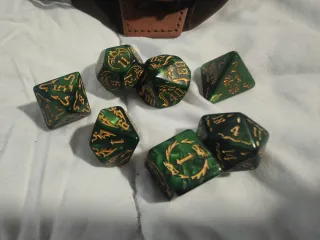 Bolsa de dados celta y dados de rol