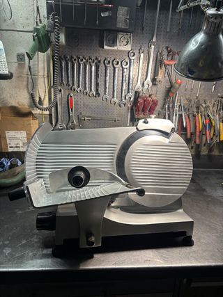 Cortadora de fiambres profesional