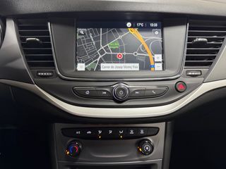 Opel Astra 2020 / Garantia incluida / 80.000 km