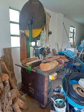 Sierra de cinta antigua