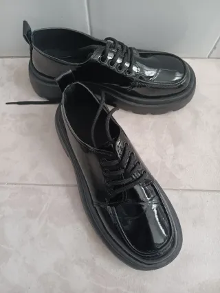 Mocasines charol negros sin estrenar