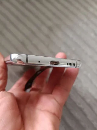 Pantalla Samsung Galaxy S20 con Marco