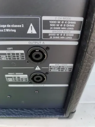 Mesa Mezcladora 12 Canales Autoamplificada 2000W