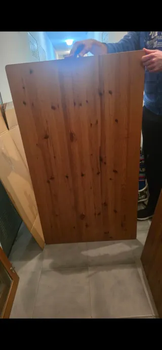 Mesa de salón y 4 sillas