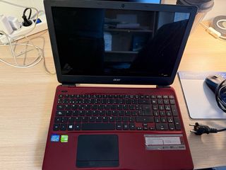 Portátil Acer Core i3 4GB RAM 1TB