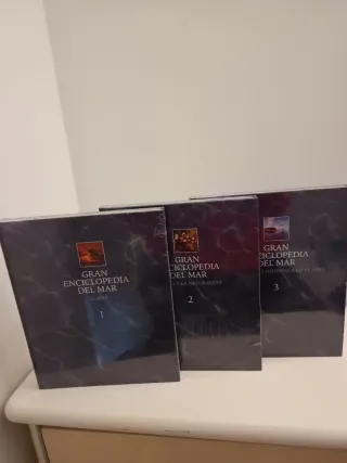 Gran Enciclopedia del Mar + DVD Planeta Azul