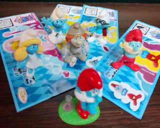 5 Puffi Kinder Sorpresa + omaggio