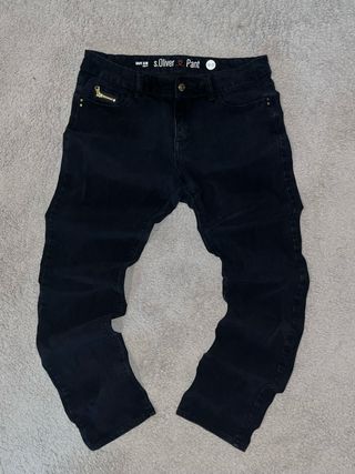 Jeans neri s.Oliver slim fit con zip dorata