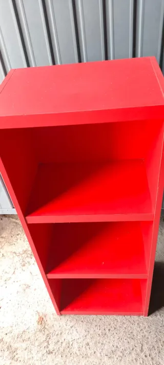 Estantería auxiliar roja