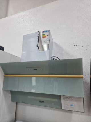 Campana extractora de cocina KROM.