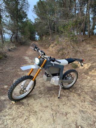 Moto Eléctrica Cake Enduro/Motocross (No funciona)