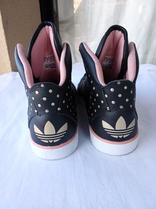 Adidas Amberlight Mujer Negro/Dorado