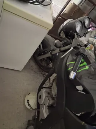 Moto Daelim Naked Negra