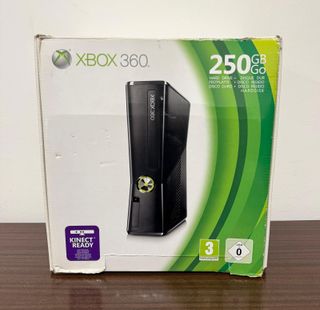 XBOX 360 S Microsoft Console 250 GB Completa