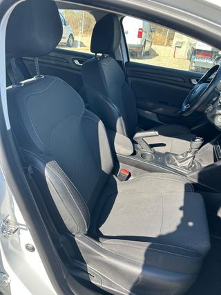 Renault Mégane S.T. Business Blue dCi 85 kW (115CV)