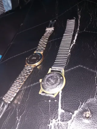 Reloj Lotus y otro antiguo