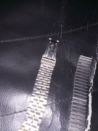 Reloj Lotus y otro antiguo