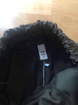 Falda asimétrica marrón