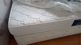 Colchón y canapé 1,35 matrimonio