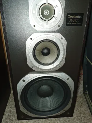 Altavoces Technics SB-3670