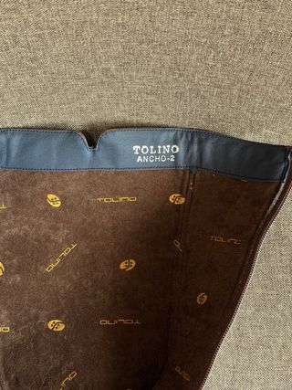 Botas castanhas cano alto Tolino