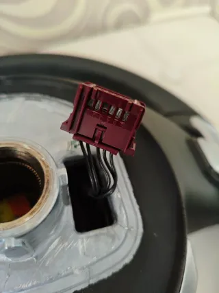 Volante Mercedes Costuras Rojas