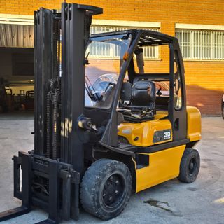 Carretilla Nissan Diesel 3000kg