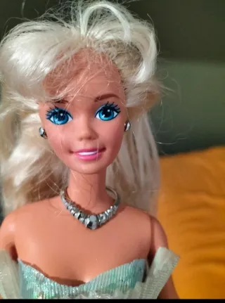 Barbie Bubble Angel + set di calze