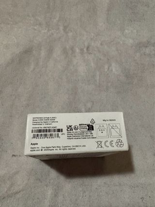 Airpods 4 ANC con cancellazione del rumore