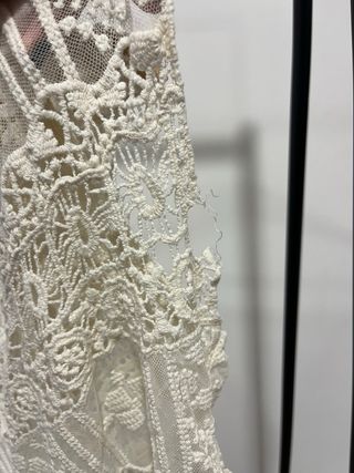 Blusa de renda transparente