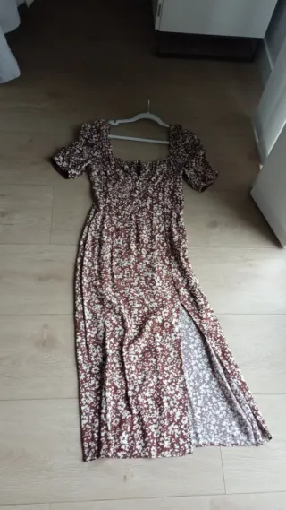 Vestido marrón estampado floral