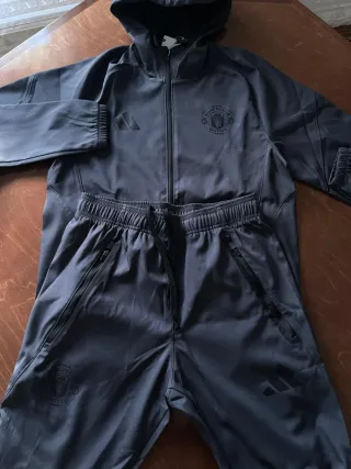 Conjunto Adidas Manchester United Gris