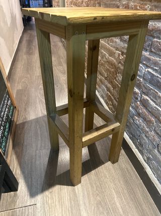 5 Taburetes de Bar de Madera