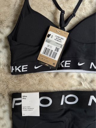Conjunto Deportivo Nike Negro Mujer XS