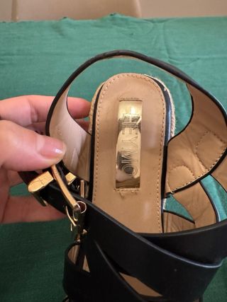 Sandalias cuña esparto negras y beige