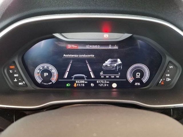 Audi Q3 business (2020)