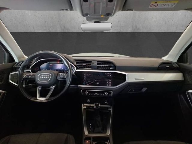 Audi Q3 business (2020)